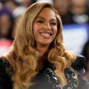 "Beyoncé généreuse : 2,5 millions de dollars pour les victimes des incendies à Los Angeles"