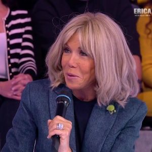 "Brigitte Macron révèle ses difficultés avec ses chiens lors d'une émission télé"