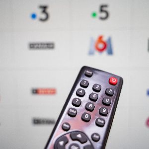 "Changements chocs dans la numérotation TNT : regroupement des chaînes info entre la 13 et la 16, France 4 sur le canal 4"