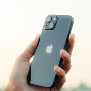 "Incroyable : Découvrez le futur iPhone Air, le smartphone le plus fin du monde !"