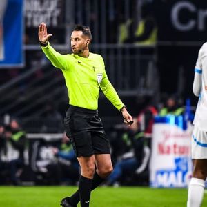 "Scandale à Rennes-OM : la direction de l'arbitrage admet une erreur majeure !"