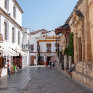 "Alerte : Taxe de 100% pour l'achat d'une maison en Espagne par les non-résidents hors UE !"