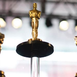 "Annulation choc : les incendies à Los Angeles perturbent la saison des Oscars"