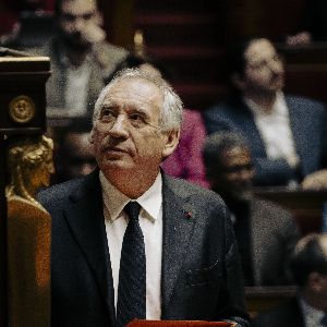 "François Bayrou prend des mesures favorables pour le secteur de la santé devant l'Assemblée nationale"