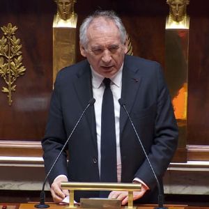 "Immigration : François Bayrou prône le contrôle pour limiter les tensions"