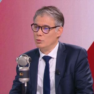 "Incroyable accord en vue entre le Parti Socialiste et le gouvernement sur les retraites"