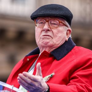 "Incroyable réaction d'un invité de Quotidien à la mort de Jean-Marie Le Pen"