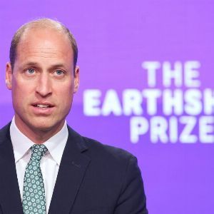 "Le Prince William commet des bourdes devant les caméras !"