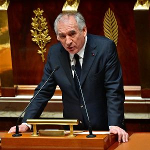 "Le terrible handicap secret de François Bayrou enfin révélé !"