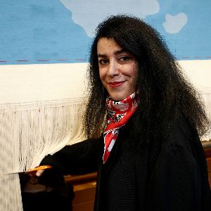 "Marjane Satrapi dit non à la Légion d'honneur et dénonce l'hypocrisie franco-iranienne"