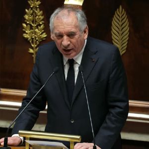 "Révélation choc de François Bayrou : son projet de "banque de la démocratie" pour financer les partis politiques"