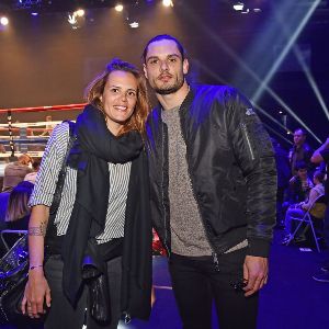 "Révélation choc : les parents de Laure et Florent Manaudou absents aux JO pour une raison surprenante!"