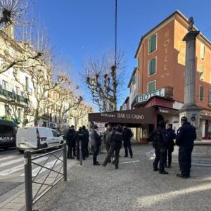 "Un propriétaire de bar parmi les interpellés lors du racket de commerçants à Digne-les-Bains"