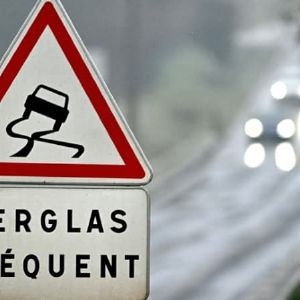 "Alerte Verglas ! Multiples accidents sur l'autoroute A4, circulation compliquée ce matin"