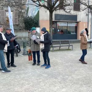 "Course effrénée à la mairie de Francheville avant les élections anticipées : qui remportera la victoire ?"