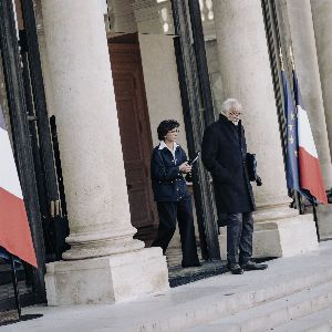 "Le ministre François Rebsamen provoque un conflit avec le gouvernement après ses déclarations sur le RN"