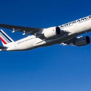 "Un tragique décès à bord d'un avion Air France entre Paris et Boston"