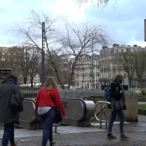 "Alerte métro à Lille : Interruption sur la ligne 1 entre République Beaux-Arts et Villeneuve d'Ascq Hôtel de Ville !"