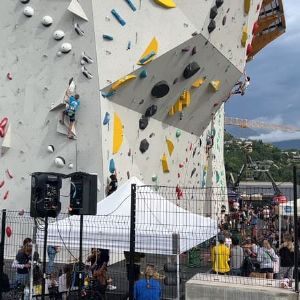 "Briançon secouée par la perte de la Coupe du Monde d'Escalade : rebond en vue !"