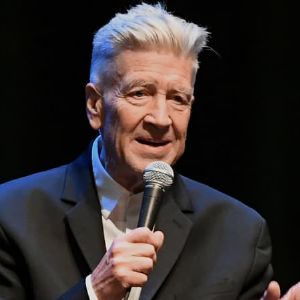 "David Lynch: Hollywood en deuil après la disparition du réalisateur légendaire"