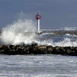 "Découvrez les scénarios futurs pour la Méditerranée : du plus sombre au plus optimiste"