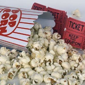 "Découvrez pourquoi le pop-corn au cinéma coûte une fortune et pourquoi on en raffole toujours autant!"