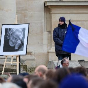 "Émotion et controverses lors de l'hommage à Jean-Marie Le Pen : réunis autour de ses filles, Eric Zemmour et Dieudonné font parler (Photos)"