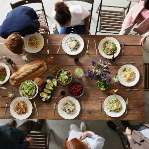 "Les 4 phrases tabous qui peuvent ruiner un repas de famille"