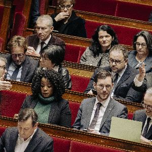 Les députés PS refusent de voter la censure du gouvernement Bayrou après leur bureau national