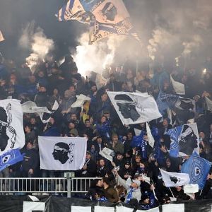 "Scandale à Bastia : Joueurs Niçois victimes d'insultes racistes, l'affaire qui secoue la Coupe de France"