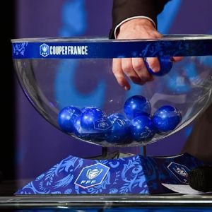 "Tirage au sort Coupe de France: ne manquez pas les chocs des huitièmes de finale en direct!"