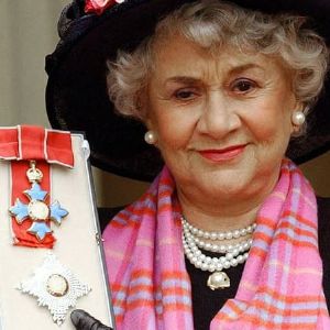 "Décès de Joan Plowright, icône britannique primée, à 95 ans"