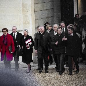 "Grandes redites dans les nominations des conseillers du gouvernement Bayrou"