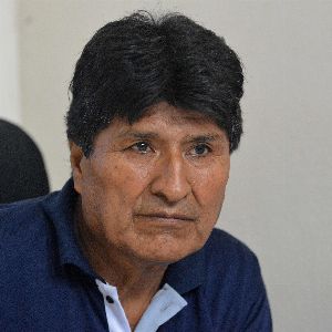 "Incroyable : Evo Morales visé par un mandat d'arrêt pour une affaire de "traite" de mineure !"