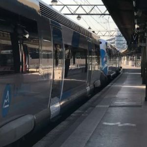 Une naissance inattendue dans un train entre Grenoble et Valence : le récit émouvant d'Esther