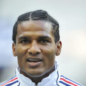 "Incroyable : Florent Malouda rejoint l'armée de Guyane après sa carrière de footballeur"