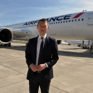 "Le patron d'Air France-KLM dénonce le projet d'augmentation de la taxe sur les billets d'avion"