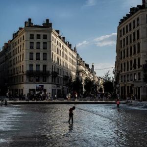 "Mystère de l'odeur insupportable à Lyon : révélation sur l'incident du dimanche"