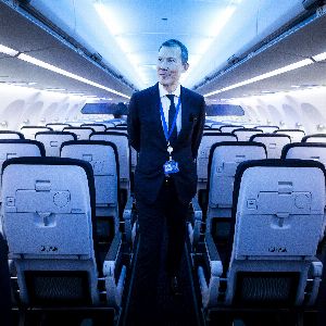 "Alerte : le PDG d'Air France contre une taxe sur les billets d'avion qui profiterait aux compagnies étrangères"