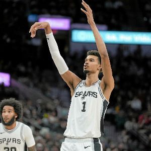 "Comment un prodige français a séduit l'Amérique avec les Spurs"