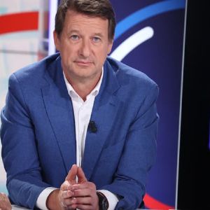 "Grand scoop : Yannick Jadot se lance dans la course à la mairie de Paris pour les Municipales 2026 !"