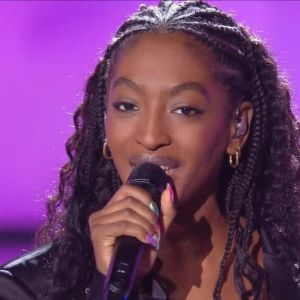 "Le clash sur TikTok : NoemieFamily critique ouvertement Ebony avant la finale de la Star Academy"