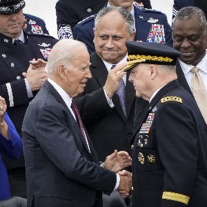 "Les grâces de Biden pour protéger les adversaires de Trump : une manœuvre politique ultime"