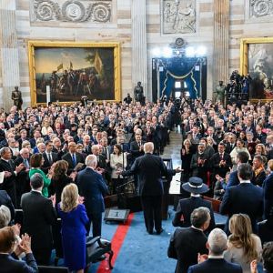 "Les moments marquants de l'investiture de Donald Trump au Capitole en images !"