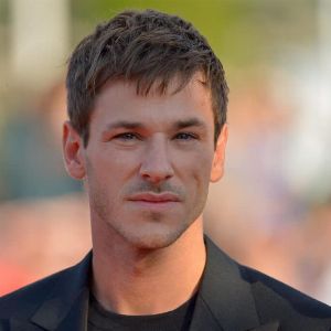 "Les photos confidentielles de Gaspard Ulliel révélées 3 ans après sa disparition tragique"