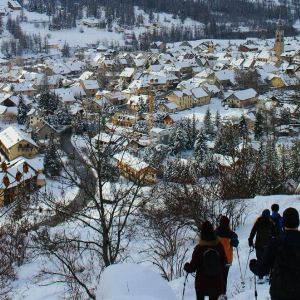 "Alerte neige : 15 départements en vigilance ce mardi ! Découvrez les zones concernées"