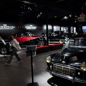 "Événement majeur: musée national de l'automobile de Mulhouse organise un sommet international sur l'avenir de l'industrie automobile"