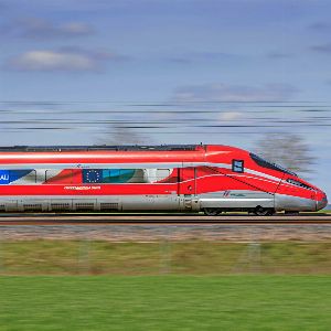 "Explosion de Trenitalia en France : des dessertes vers Milan et Marseille"