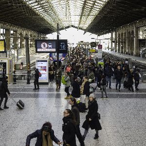 Ne ratez pas le grand départ : les billets de train pour les vacances de printemps et les ponts de mai en vente dès mercredi !