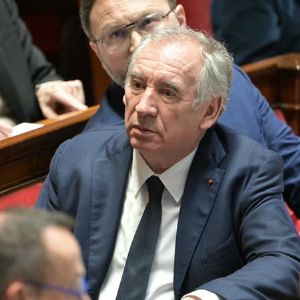 "Le choix crucial de François Bayrou sur la fin de vie divise l'Assemblée nationale"